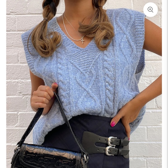 Girl Crush Sleeveless Cable Sweater Vest / Beige / XS - Picture 3 of 11